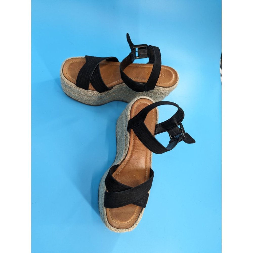 Schutz Bliese‎ Nubuck Platform sandal New without box $158 - Picture 4 of 10